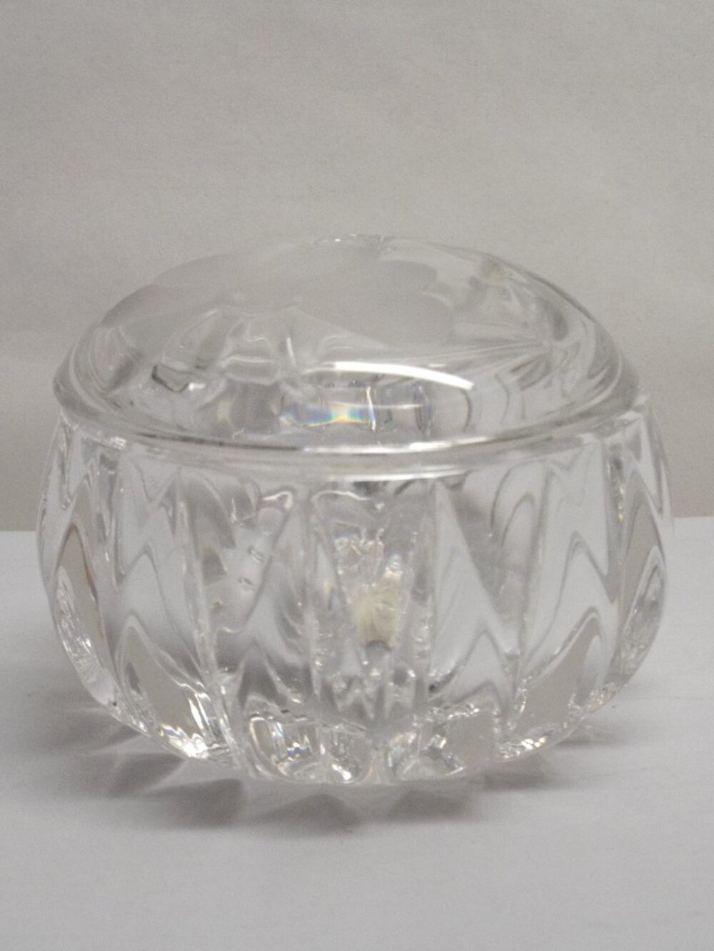 VINTAGE Princess House Heritage Romance Crystal Round Trinket Box Etched Floral